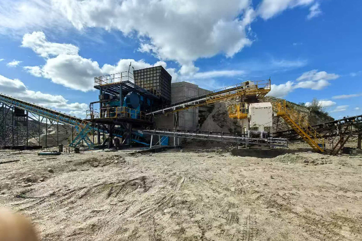 哈萨克斯坦500tph花岗岩破碎生产线